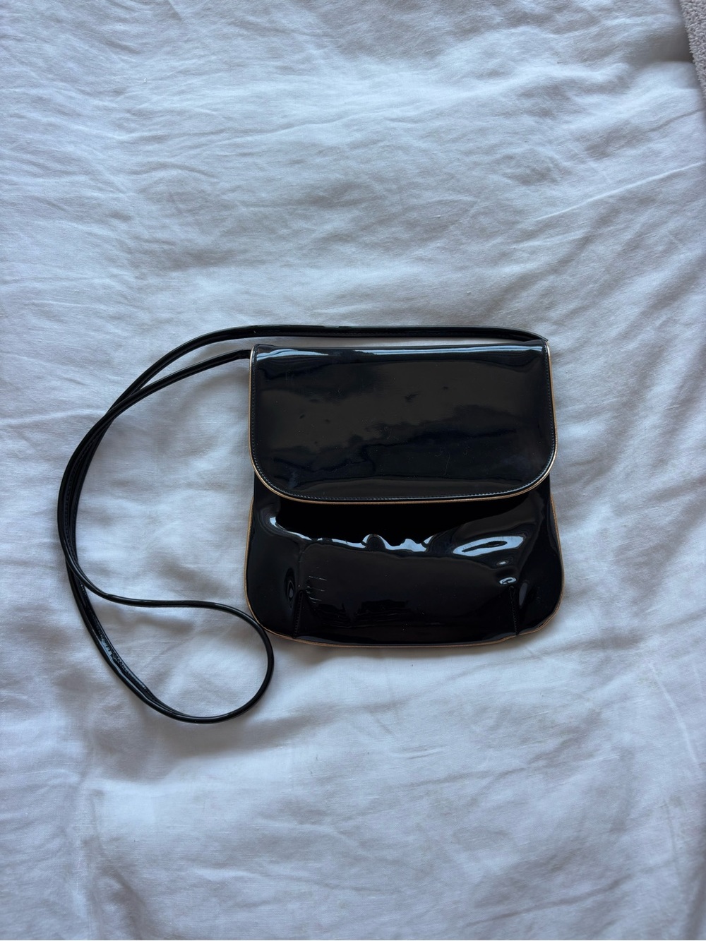 Vintage Black Patent Crossbody Shoulder Bag - Classic Women's Bag